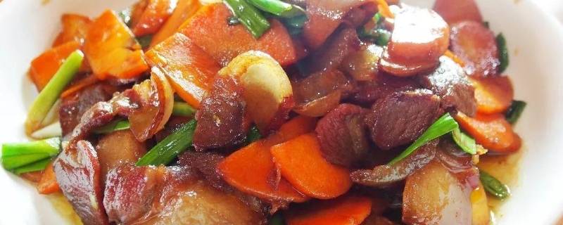 胡萝卜炒腊肉怎么做好吃