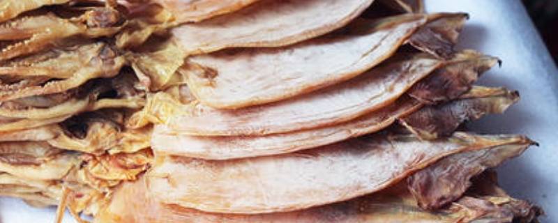 干墨鱼上长白色的霉能吃吗（干墨鱼长白霉的样子图片）