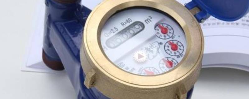 如何防止水表玻璃冻破（水表玻璃怎么防冻）