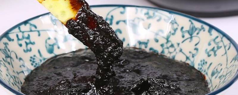 春酱是什么做的（老式发酵黄豆酱）