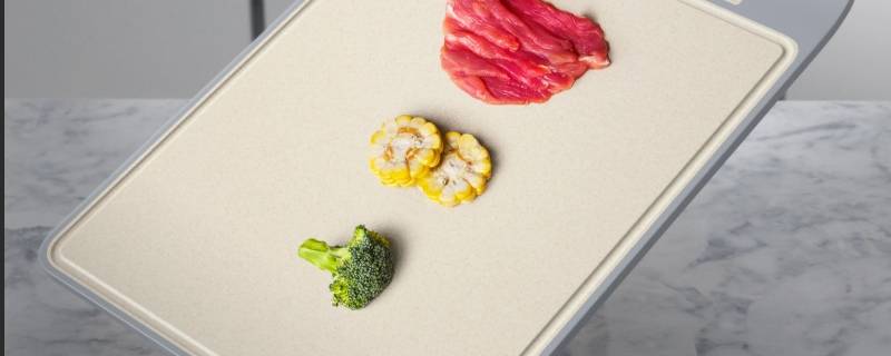 小麦秸秆与塑料的区别（麦秆和塑料的区别）