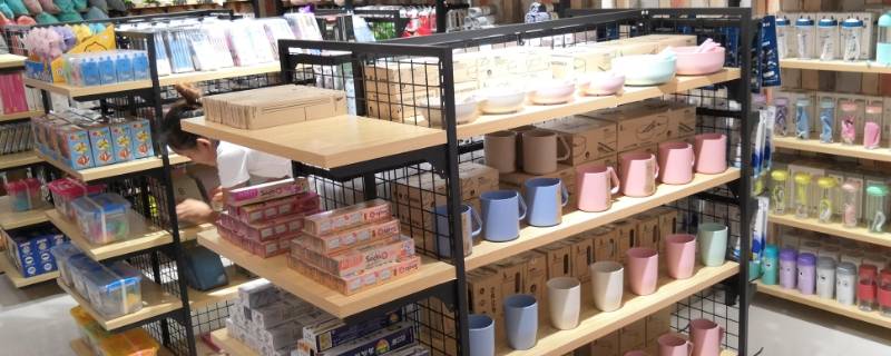 百货类产品有哪些（百货类目包括哪些）