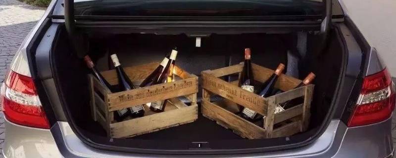 红酒放在后备箱冬天会冻么（红酒放在后备箱冬天会冻么为什么）