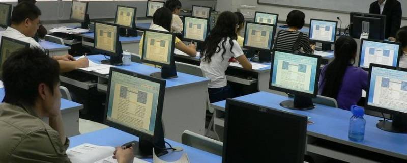 第二代电子计算机使用的电子器件是 第二代电子计算机使用的电子器件是电子管