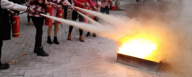 灭火和应急疏散方案（灭火与疏散应急预案）