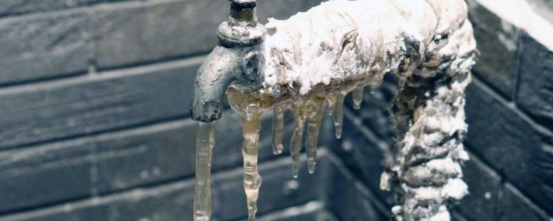 家里水管冻裂了怎么办（家里水管冻裂了怎么办视频）