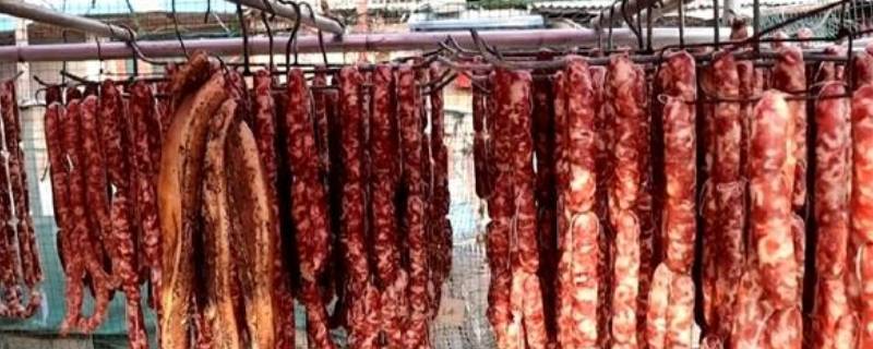 晾香肠腊肉怎样防鸟啄（晾香肠腊肉怎样防鸟啄的）