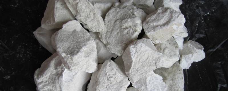 石膏和石灰的区别（石灰和石膏粉有什么区别）