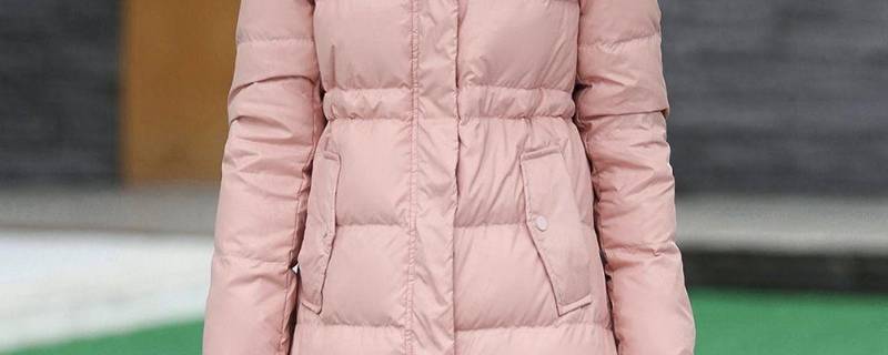免洗的羽绒服可以用洗衣机洗吗（免洗的羽绒服可以用洗衣机洗吗怎么洗）