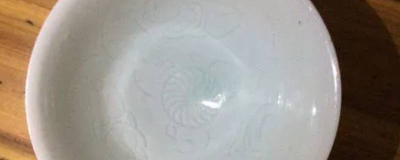 古董白和白色区别 古董白和纯白色