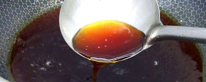 炒糖色后直接放肉还是加水（红烧肉炒糖色要不要放水）