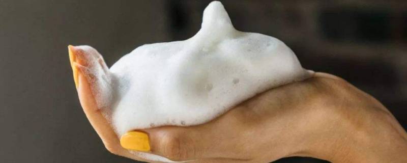 洗发水可以当沐浴露用吗 阿道夫洗发水可以当沐浴露用吗