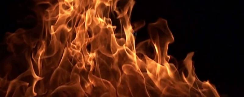 身上着火后灭火方法正确的是 身上着火后哪些灭火方法是错误的