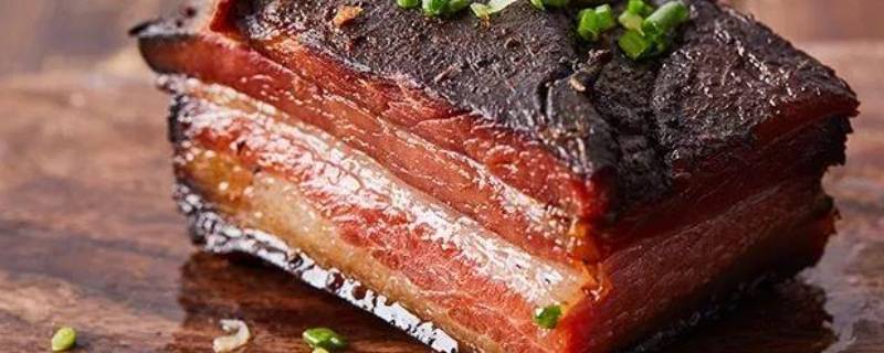 腌咸肉晾晒之前烫一下是为什么（咸肉腌制后为什么晒有盐霜）