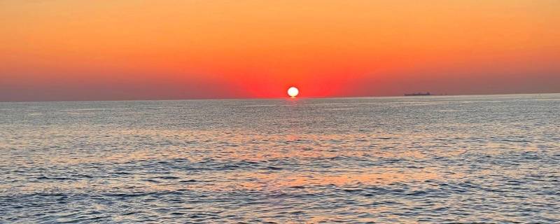 冬天日照和夏天日照区别（冬天太阳日照和夏天太阳日照区别）
