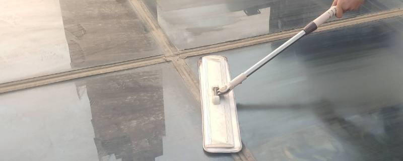 刮玻璃怎么才能刮干净 刮玻璃器怎么才能刮干净