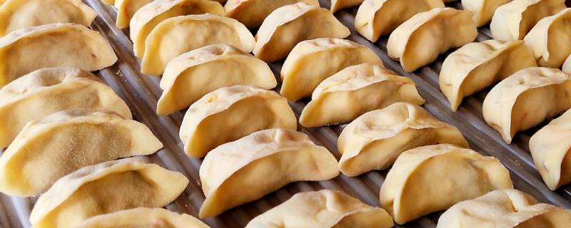 浙江立冬吃什么传统食物（浙江立秋吃什么传统食物?）