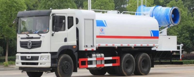 冬天洒水车为什么洒水 为什么夏天要有洒水车