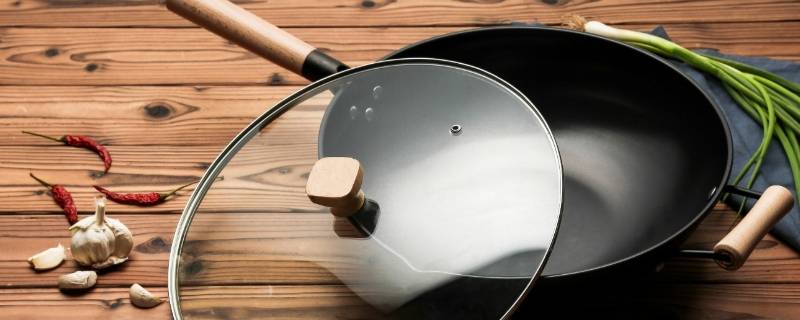 铁锅有个小洞怎么补救 铁锅有小洞怎么办