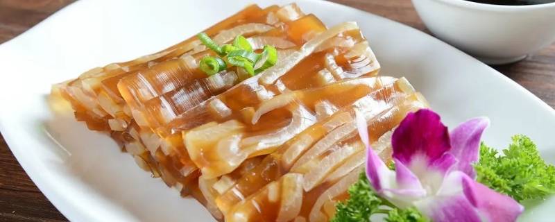 洗肉皮冻用盐还是用苏打 熬皮冻用小苏打洗吗