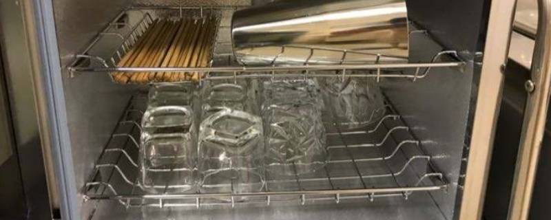 消毒柜消毒完的碗可以直接用吗（消毒柜消完毒碗可以一直放里面吗）