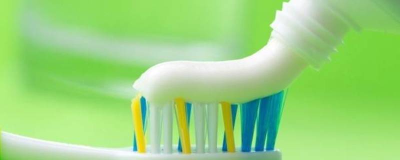 一支牙膏一个人可以用多久 一只牙膏两个人用可以用多久