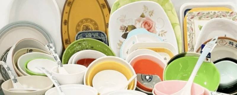 内壁彩色的碗能用吗 超市里带颜色的瓷碗可以用吗