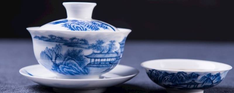 青花瓷以什么为原料 青花瓷是以什么为原料的