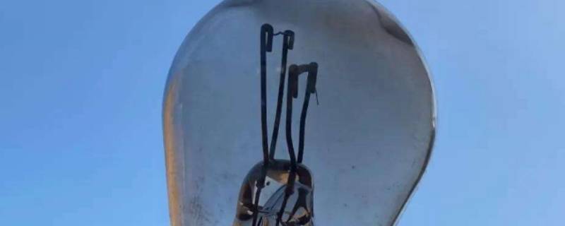 灯泡用久了变黑是什么物态变化 灯泡用久变黑的道理是什么