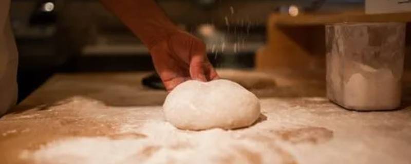 小苏打和面起什么作用 小苏打在面团中起什么作用