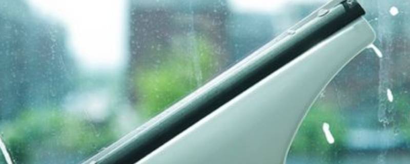 刮玻璃器清洁工具怎么用（刮玻璃的工具怎么用）