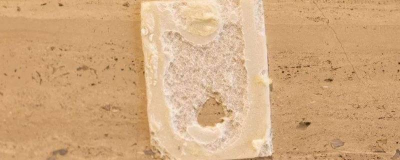 用什么东西可以去掉粘胶（用什么东西能去除粘胶?）