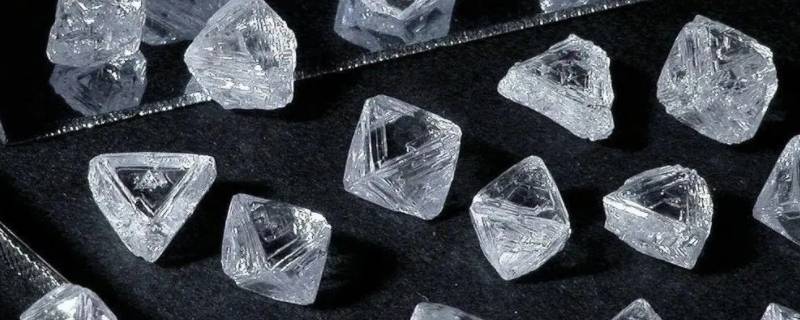 石墨和金刚石的区别（石墨和金刚石的区别杂化方式）