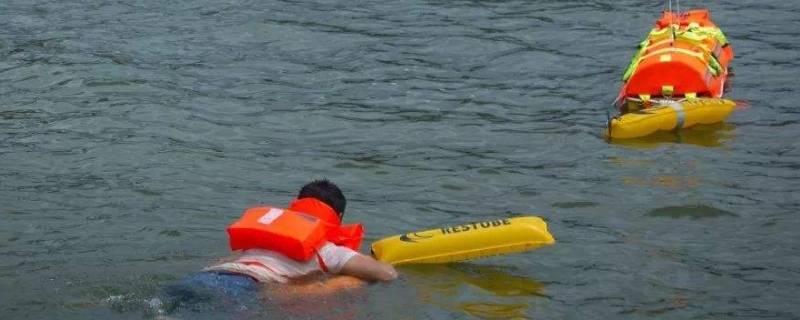 一般水上救护分为（水上救生分为）