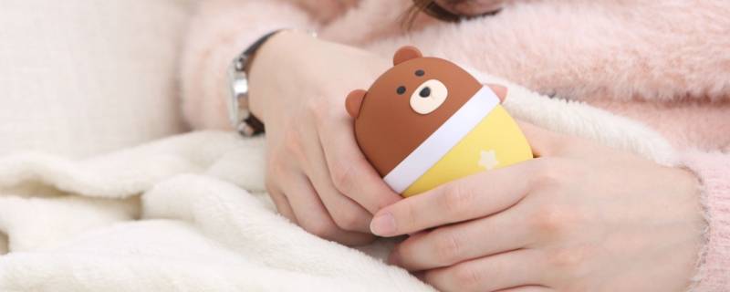 暖手宝里面的液体是什么（暖手宝里面的液体是什么可以换吗）