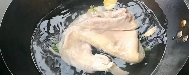 焯水后用冷水还是热水清洗 五花肉焯水后用冷水还是热水清洗