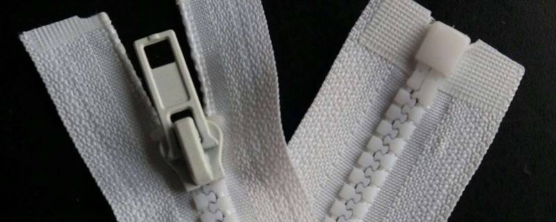 双拉链的衣服拉链怎么拉（双拉链的衣服拉链怎么拉上去）