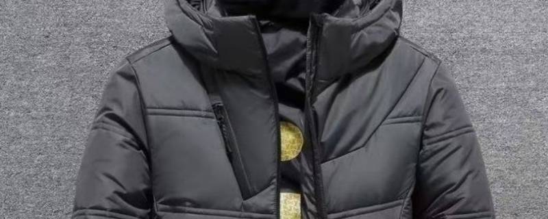 吹风机吹羽绒服用冷风还是热风（吹风机吹羽绒服是冷风还是热风）