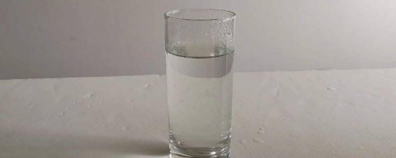 玻璃100度热水会爆炸吗 玻璃杯会被开水烫爆吗