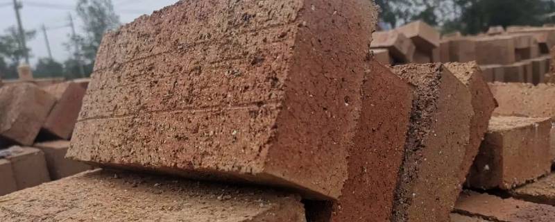 两个砖斜立着是真的吗（竖着的半砖）