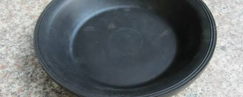 橡胶皮碗噪音大是什么原因 橡胶皮碗噪音大是什么原因呢