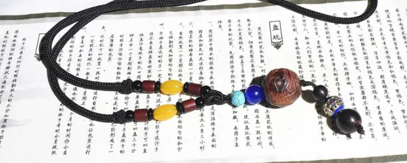 海黄脖挂怎么搭配配饰 海黄搭配什么珠子好