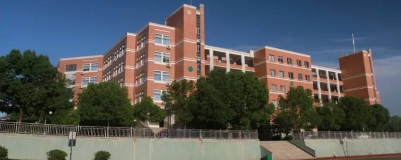 晋江市思进村的房子读哪个中学（晋江市有多少个初中学校）