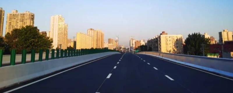 陕西华山路桥财务咋样（华山路桥公司在陕西有项目吗）