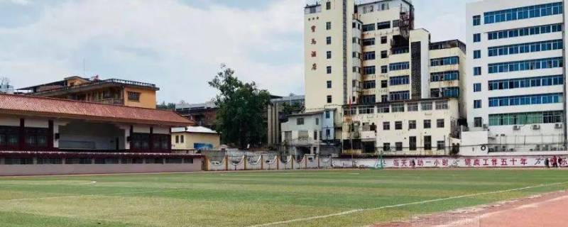 南康第十二小学校长是谁 南康区第十二小学校长