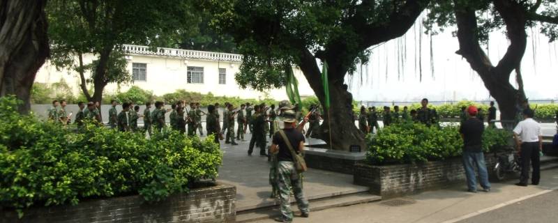 去军校警校危险吗 军校能当警察吗