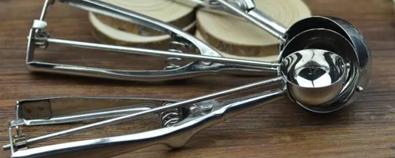 不锈钢冰淇淋勺怎么安装（冰淇淋勺子怎么安装）
