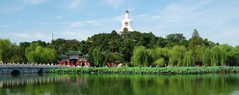 北京白塔公园里的湖叫什么 白塔公园里有什么
