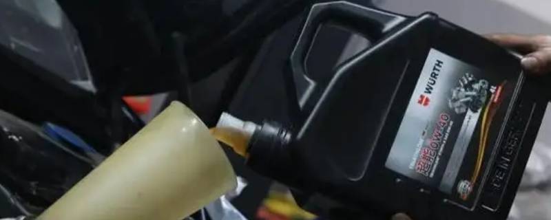 奥迪c7加多少克冷媒（奥迪c7加多少克冷媒正常）