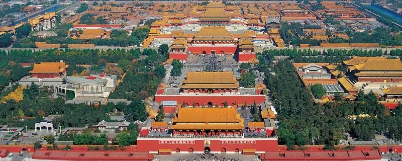 青瓦台和故宫哪个大（青瓦台和故宫哪个大）